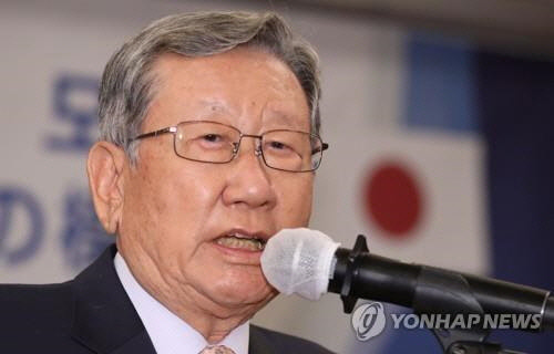 유흥수 전 주일대사[연합뉴스 자료사진]